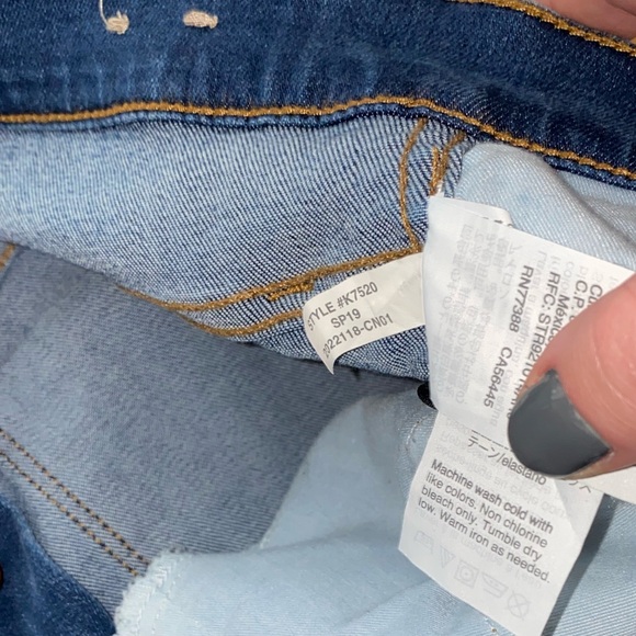 10" High-Rise Skinny Crop Jeans: Button-Front TENCEL™ Denim Edition - Picture 9 of 10